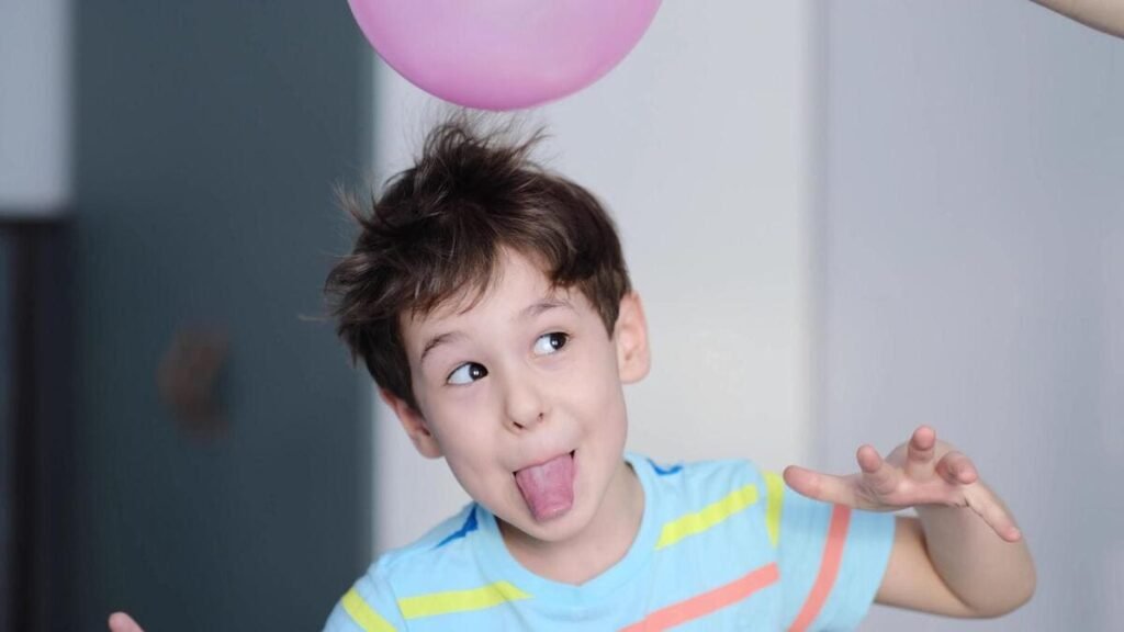 balloon static electricity experiment kids hair standing