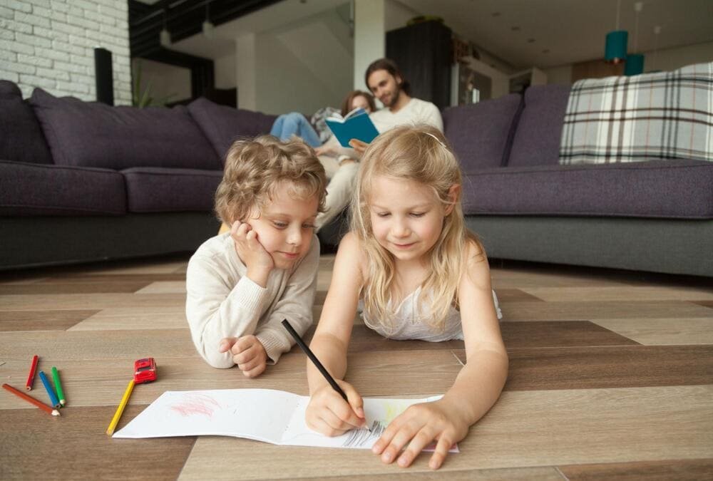 kids laughing during drawing guessing game